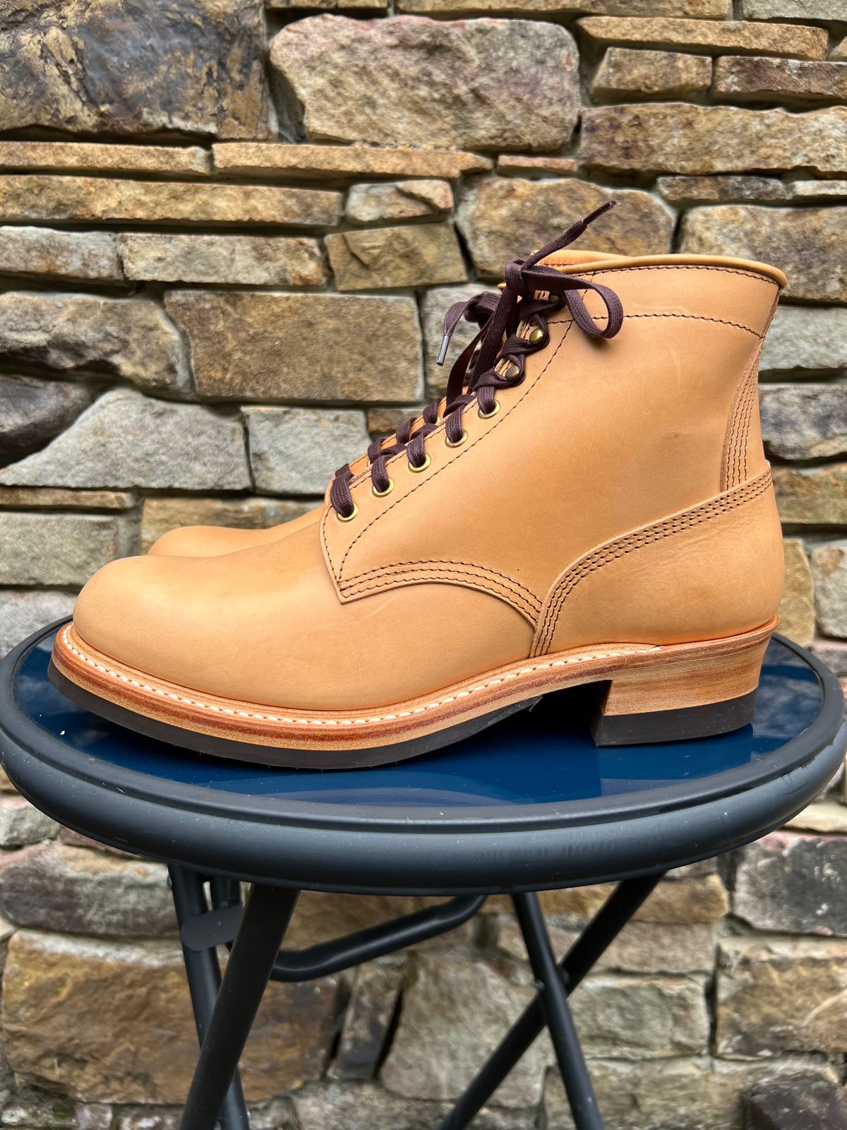Photo by wvbootsndenim on October 1, 2024 of the John Lofgren Steel Gang Boots in Badalassi Carlo Bone Pueblo.