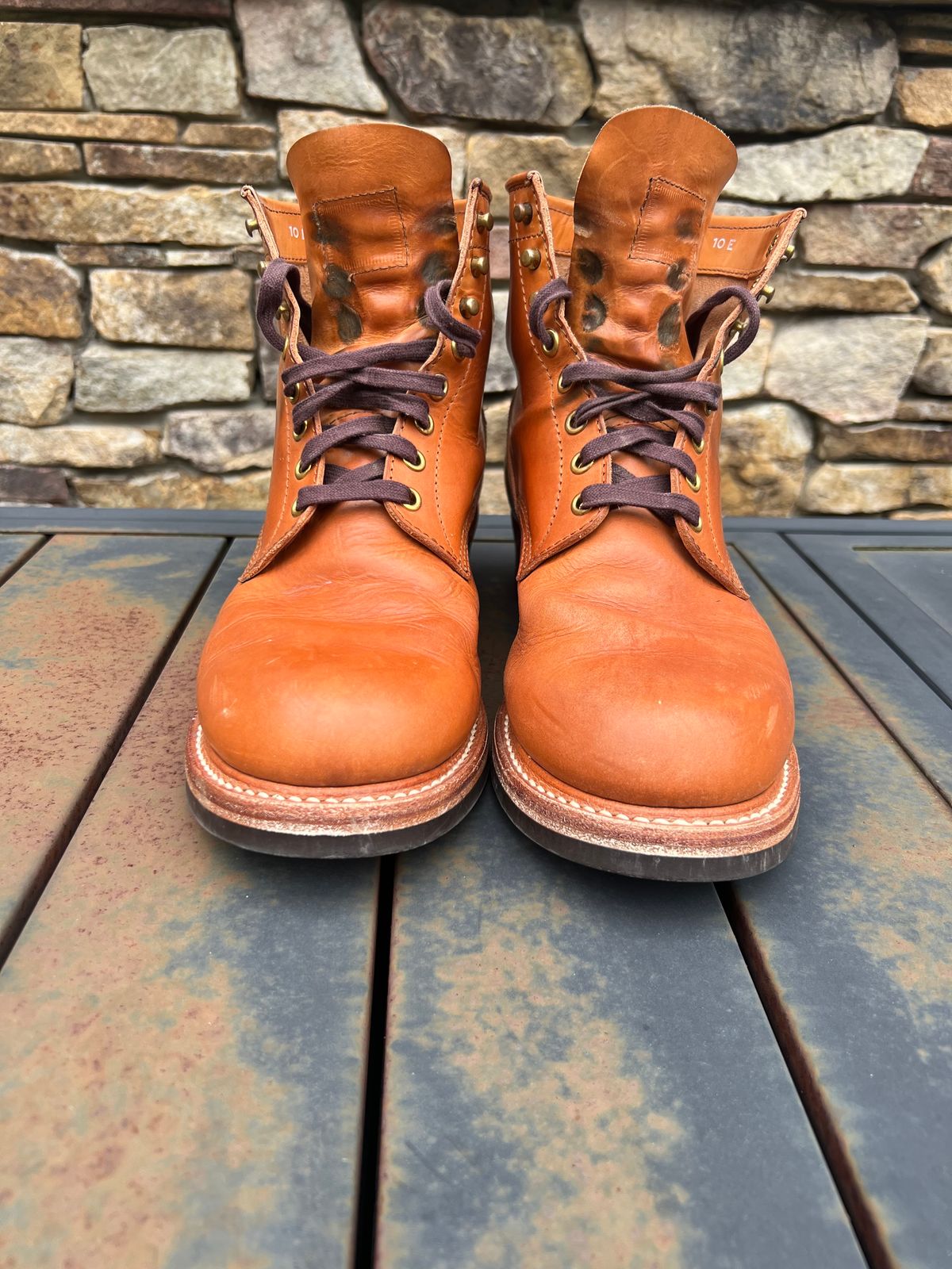 Photo by wvbootsndenim on December 3, 2024 of the John Lofgren Steel Gang Boots in Badalassi Carlo Bone Pueblo.