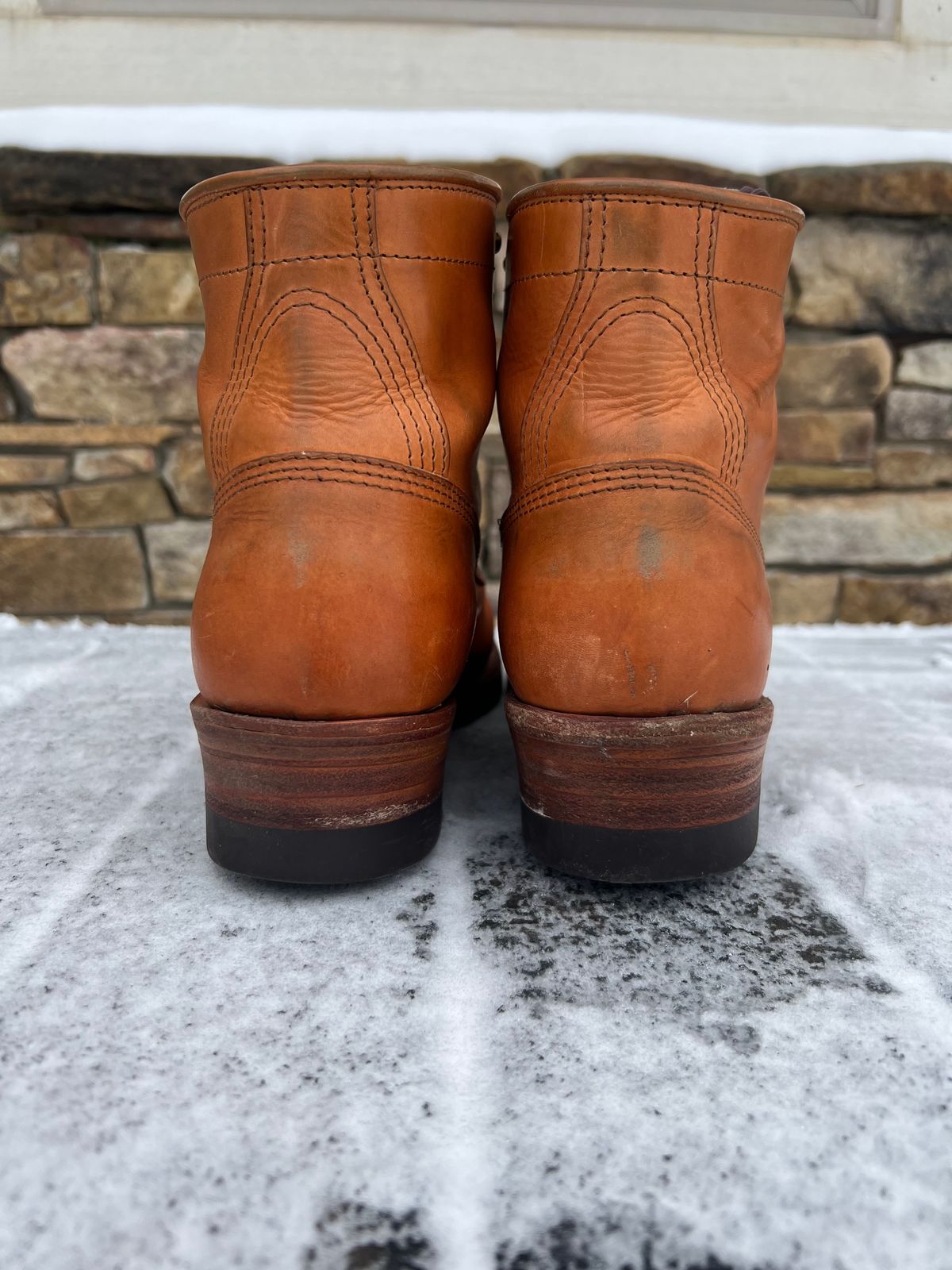 Photo by wvbootsndenim on January 5, 2025 of the John Lofgren Steel Gang Boots in Badalassi Carlo Bone Pueblo.