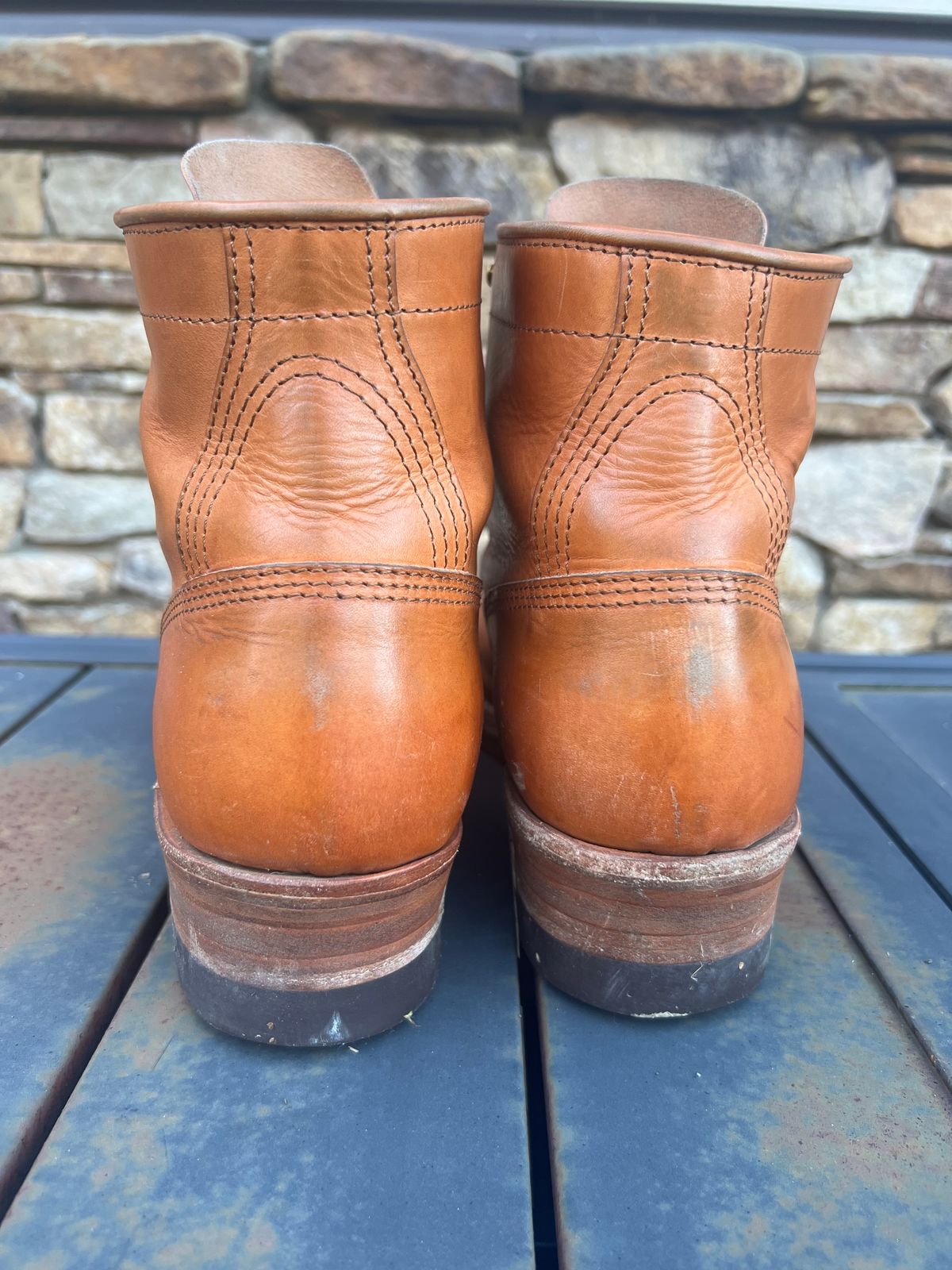 Photo by wvbootsndenim on February 4, 2025 of the John Lofgren Steel Gang Boots in Badalassi Carlo Bone Pueblo.