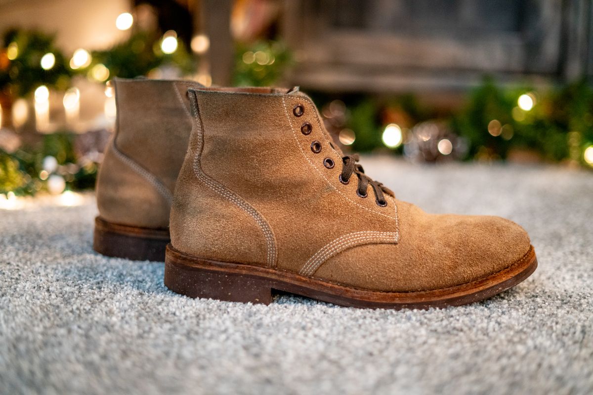 Photo by cconway816 on December 5, 2023 of the Oak Street Bootmakers Field Boot in Horween Natural Chromexcel Roughout.