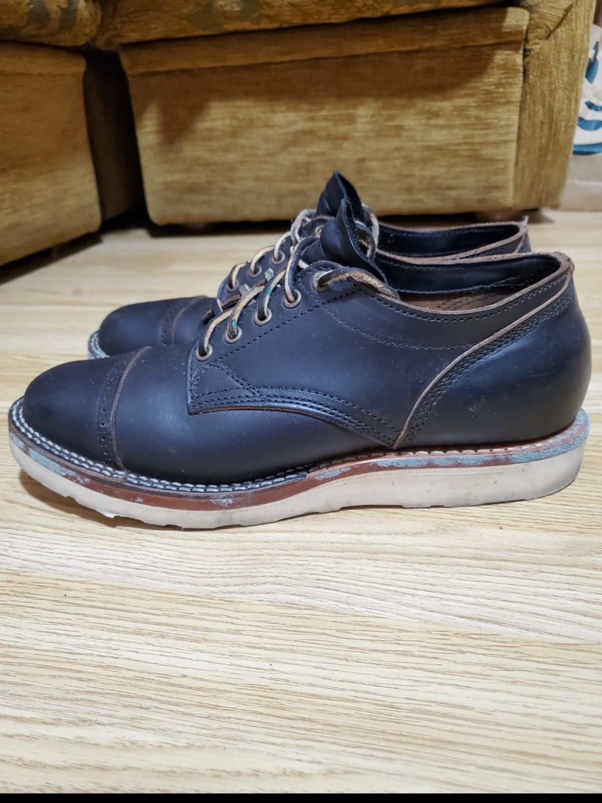 Photo by icarusflies95 on February 6, 2024 of the Viberg 145 Oxford in Horween Black Chromexcel.