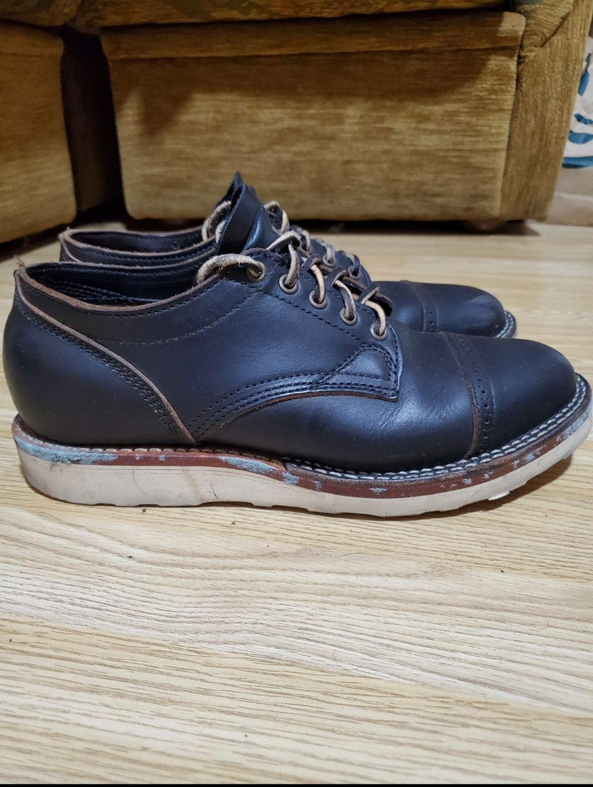Photo by icarusflies95 on February 6, 2024 of the Viberg 145 Oxford in Horween Black Chromexcel.