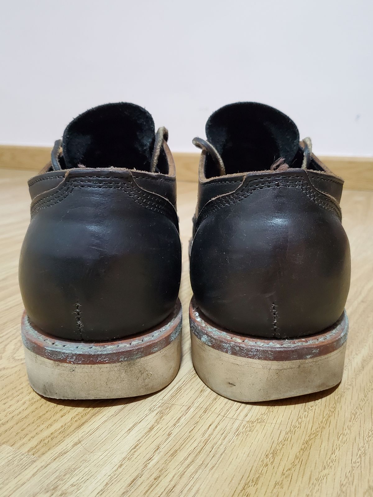 Photo by icarusflies95 on March 6, 2024 of the Viberg 145 Oxford in Horween Black Chromexcel.