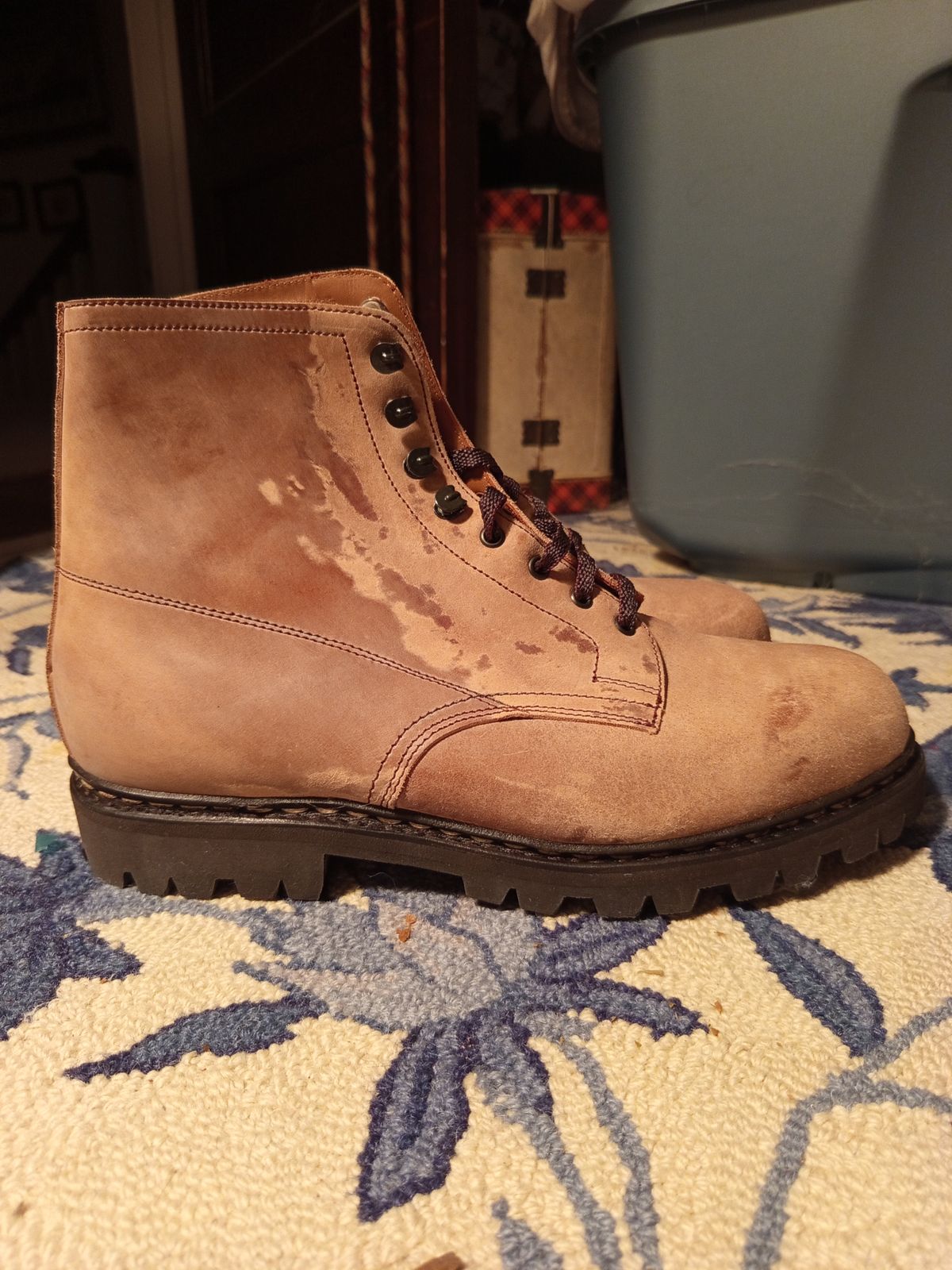 Photo by icarusflies95 on November 6, 2025 of the Paraboot Imbattable in Sauvage Naturel.