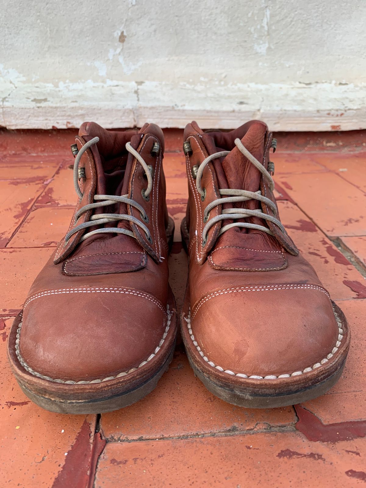 Photo by icarusflies95 on November 5, 2024 of the Jim Green African Ranger Barefoot Boot in Chestnut Tan Full Grain.