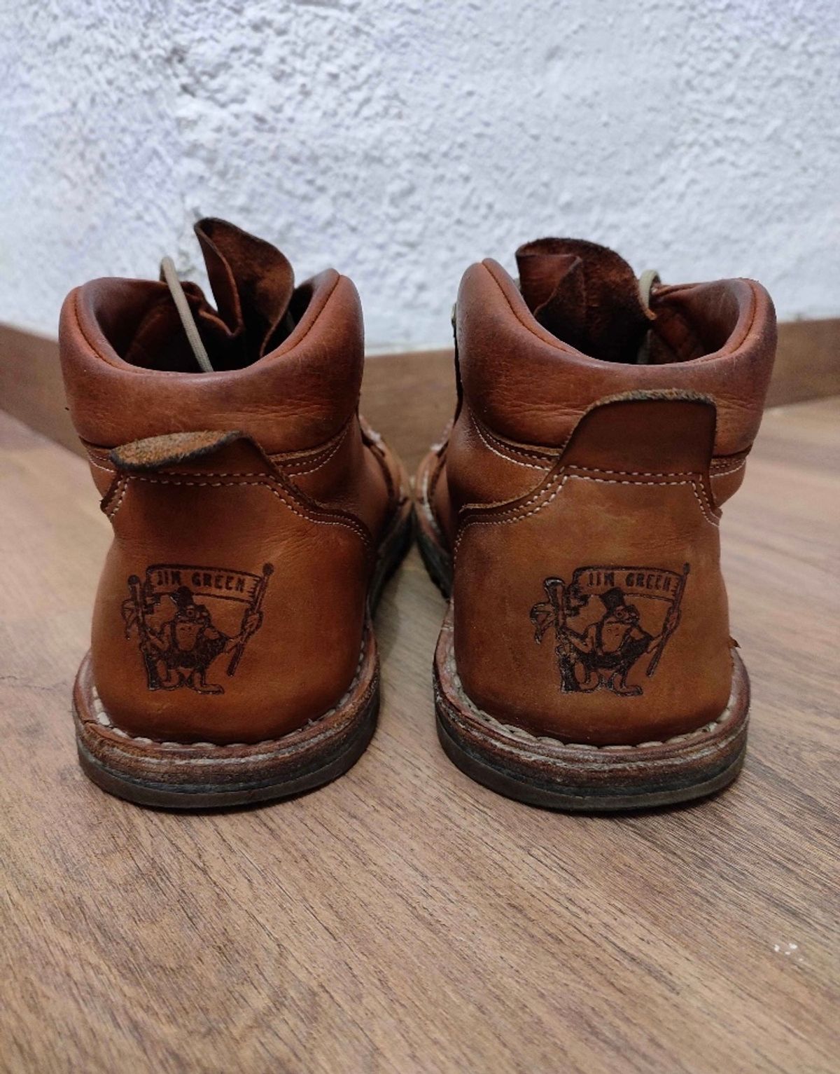 Photo by icarusflies95 on January 6, 2025 of the Jim Green African Ranger Barefoot Boot in Chestnut Tan Full Grain.