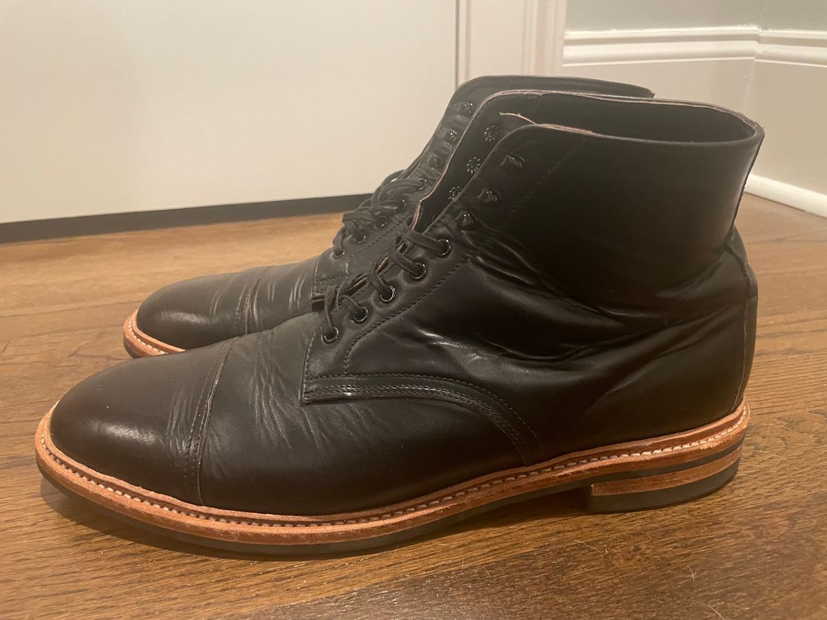 Photo by agpresto on March 3, 2023 of the Oak Street Bootmakers Lakeshore Boot in Horween Black Chromexcel.