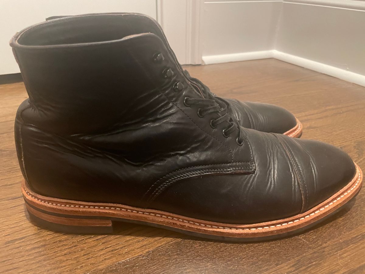 Photo by agpresto on March 3, 2023 of the Oak Street Bootmakers Lakeshore Boot in Horween Black Chromexcel.