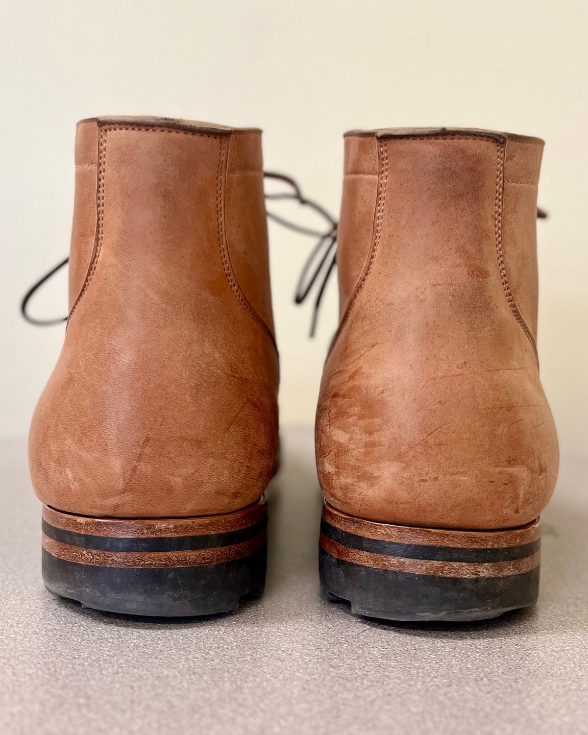 Photo by CellBlaster on January 3, 2024 of the Viberg Service Boot BCT in Horween Natural Crust Double Cordovan.