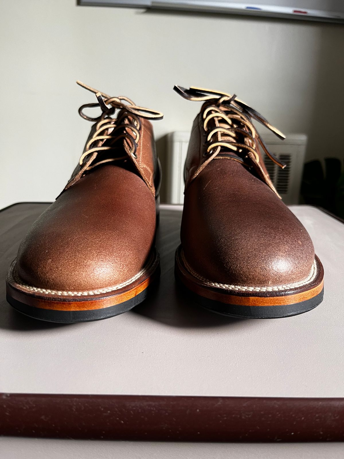 Photo by CellBlaster on December 13, 2022 of the Viberg 145 Oxford in Horween Natural Waxed Flesh.