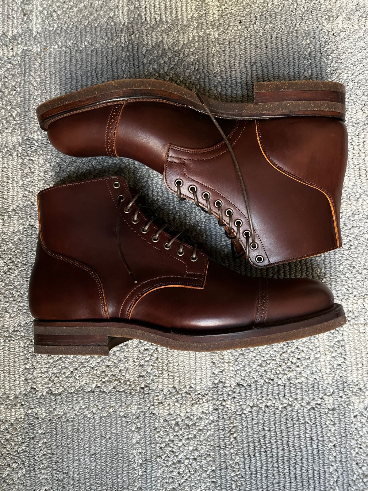 Photo by CellBlaster on May 30, 2023 of the Viberg Service Boot BCT in Unlisted Leather.