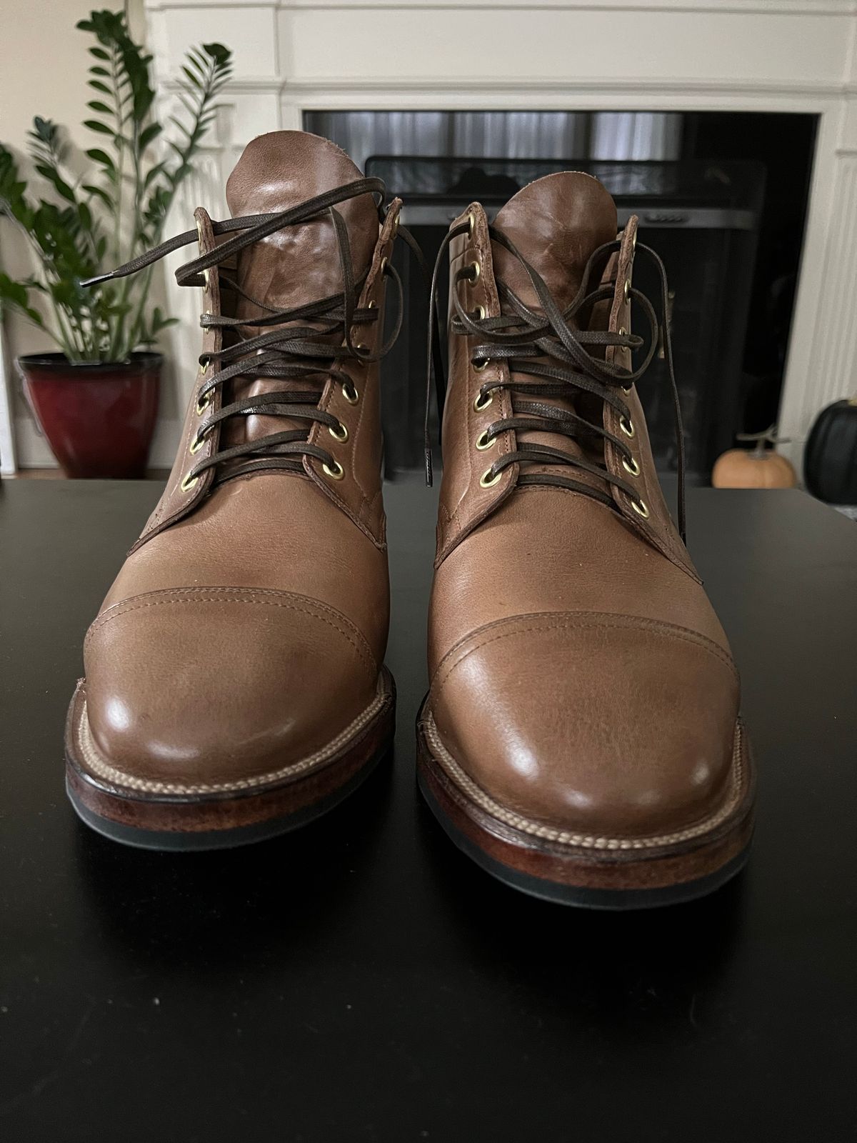 Photo by CellBlaster on September 19, 2022 of the Viberg Service Boot in Horween Natural Chromexcel.