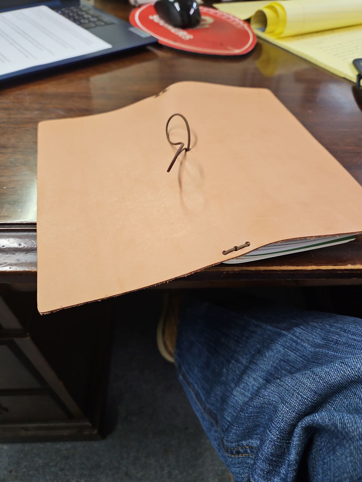 Photo by bro_moc on May 7, 2025 of the Galen Leather Travlers Notebook in Undyed Leather.