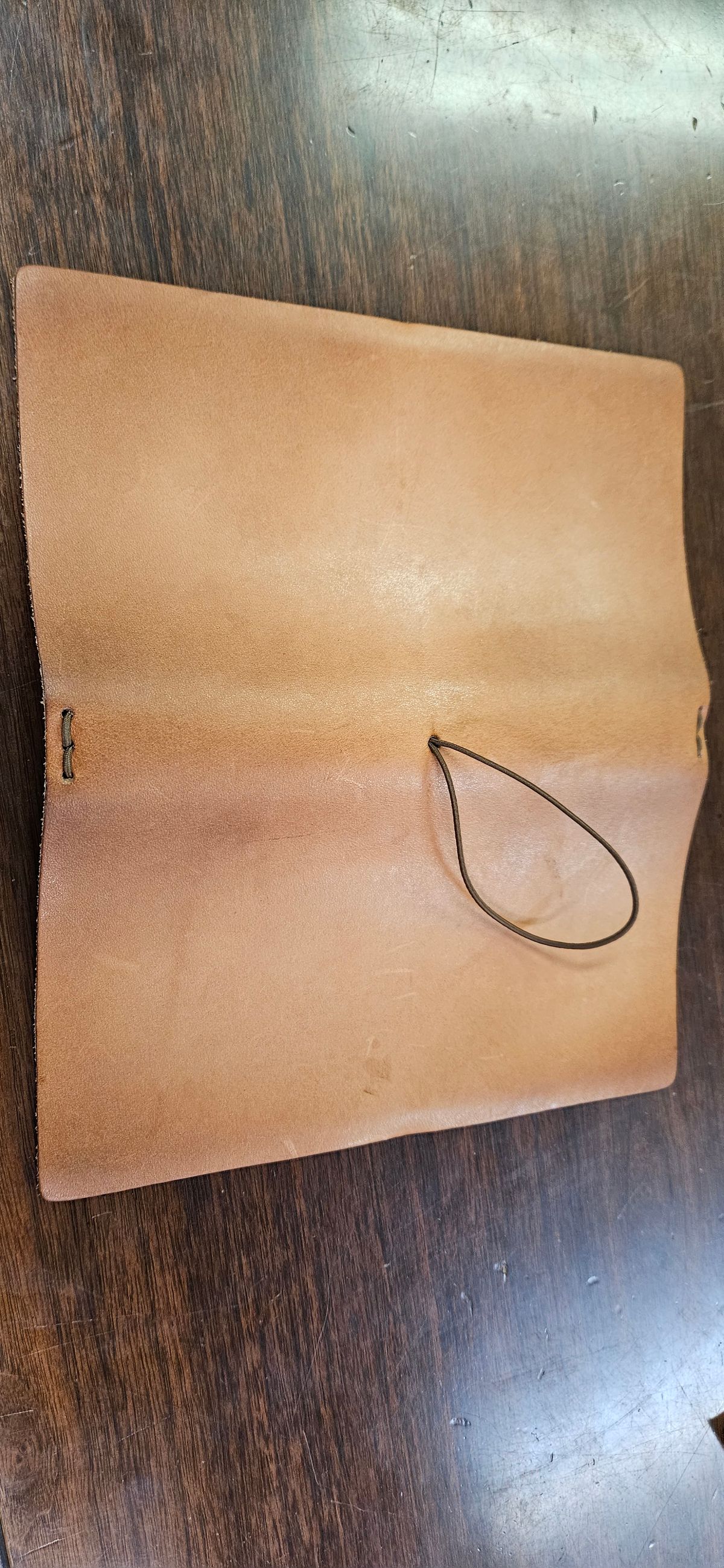 Photo by bro_moc on October 16, 2025 of the Galen Leather Travlers Notebook in Undyed Leather.