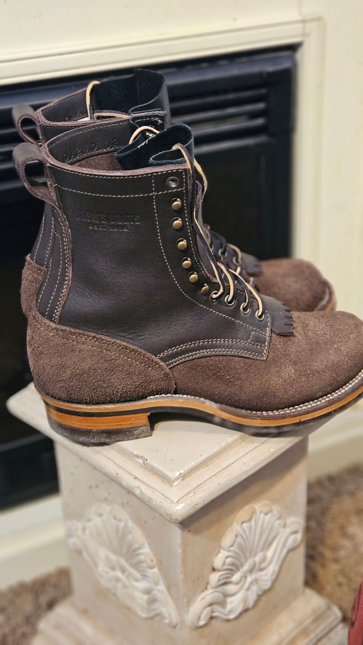 Photo by bro_moc on February 26, 2024 of the Drew's Boots in Brown Roughout.