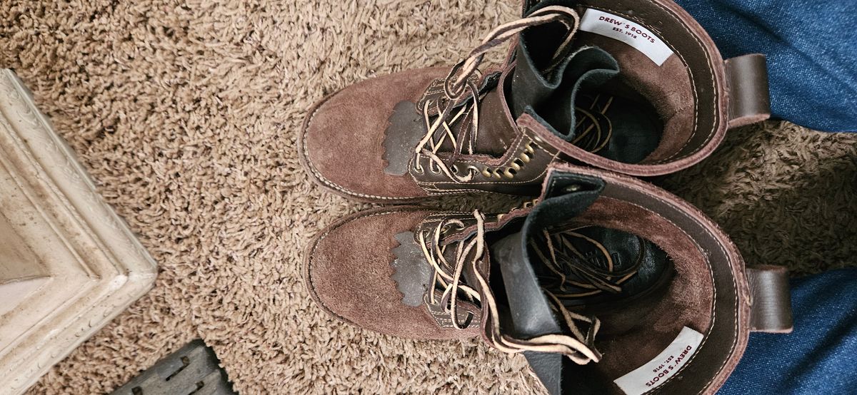 Photo by bro_moc on March 27, 2024 of the Drew's Boots in Brown Roughout.