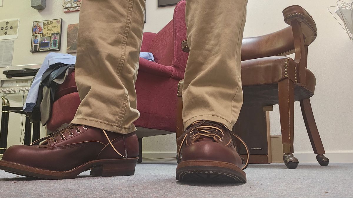 Photo by bro_moc on July 24, 2025 of the White's C350 Cutter in Seidel Burgundy Double Shot.