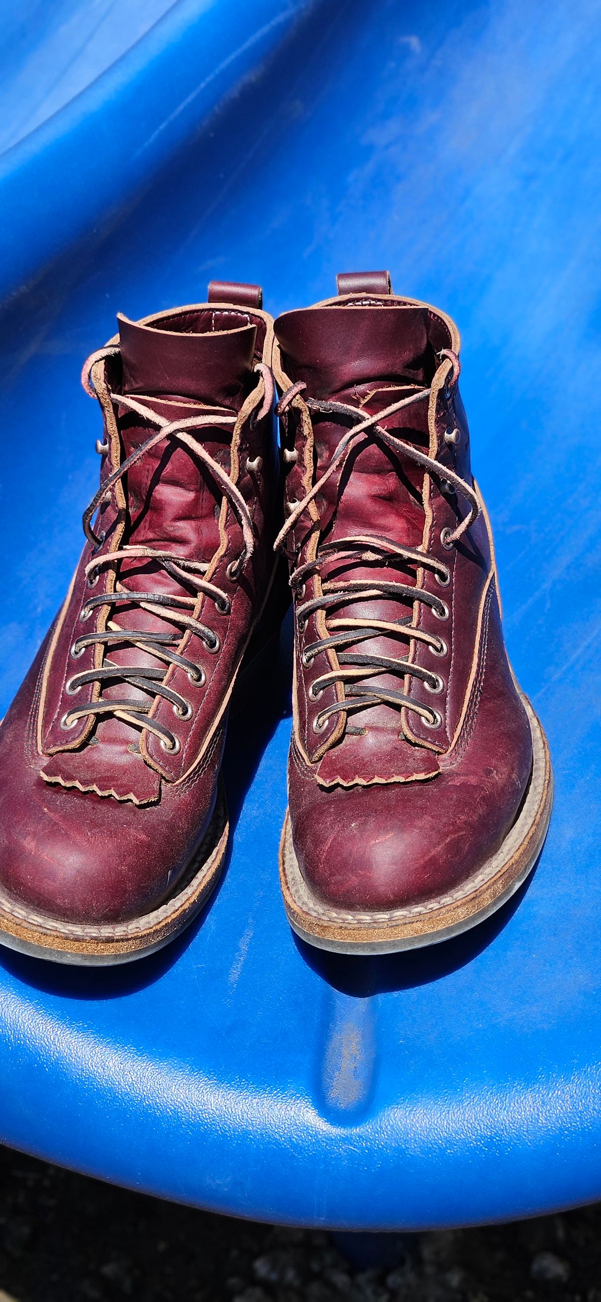 Photo by bro_moc on August 14, 2025 of the White's C350 Cutter in Seidel Burgundy Double Shot.