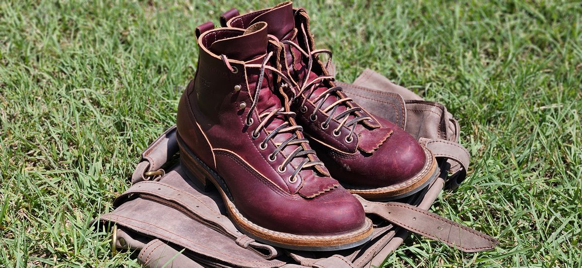 Photo by bro_moc on August 14, 2025 of the White's C350 Cutter in Seidel Burgundy Double Shot.
