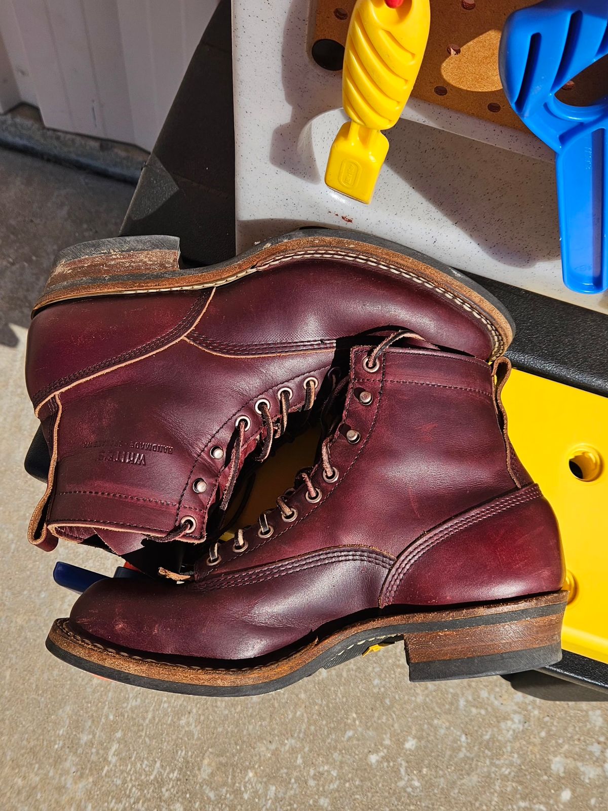 Photo by bro_moc on October 1, 2025 of the White's C350 Cutter in Seidel Burgundy Double Shot.