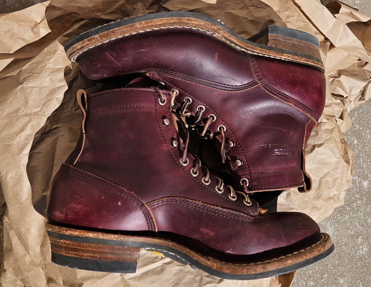 Photo by bro_moc on November 5, 2025 of the White's C350 Cutter in Seidel Burgundy Double Shot.