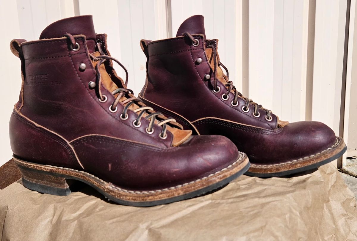 Photo by bro_moc on November 5, 2025 of the White's C350 Cutter in Seidel Burgundy Double Shot.