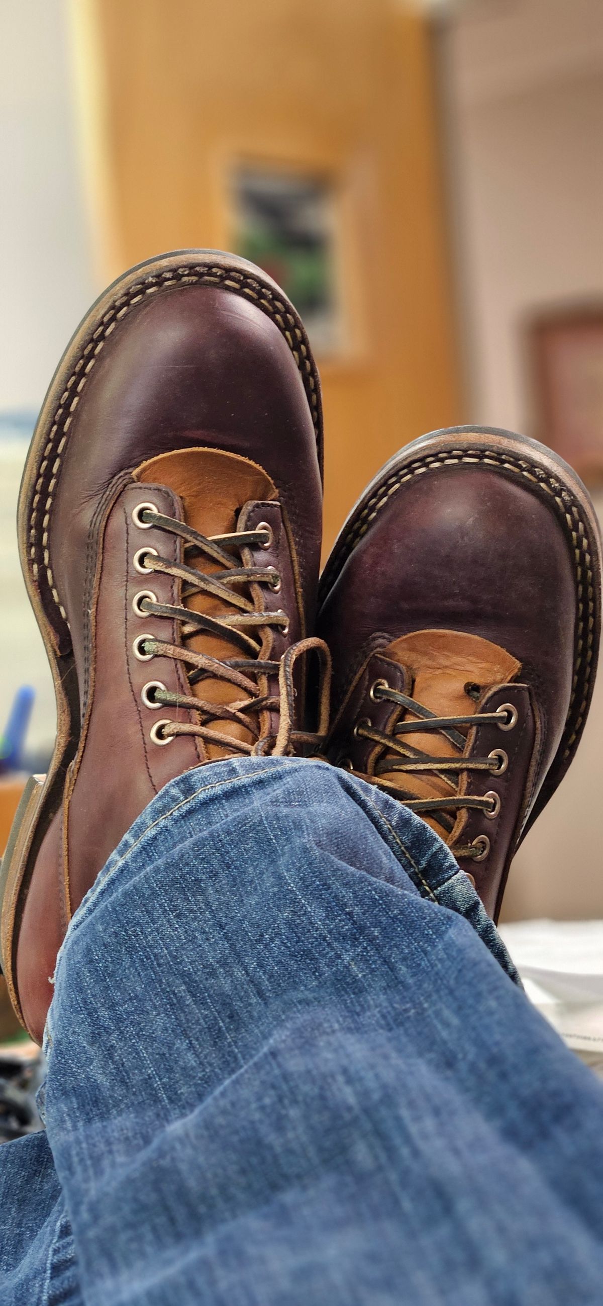 Photo by bro_moc on January 5, 2026 of the White's C350 Cutter in Seidel Burgundy Double Shot.