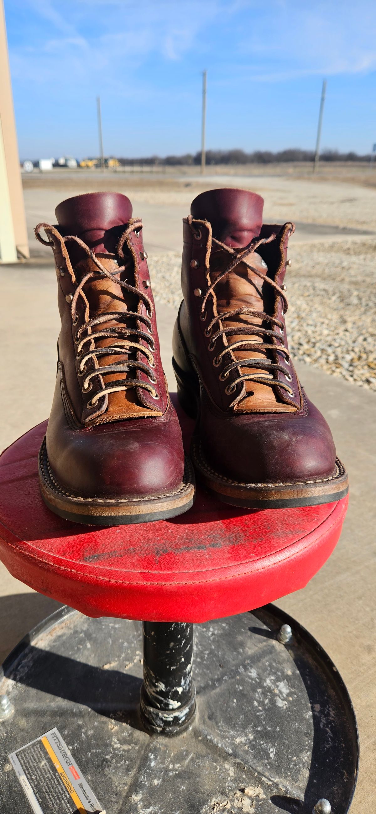 Photo by bro_moc on January 5, 2026 of the White's C350 Cutter in Seidel Burgundy Double Shot.