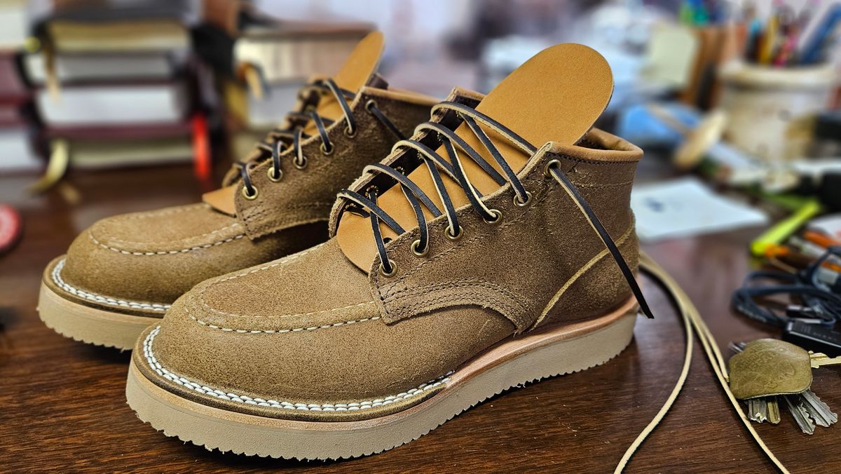 Photo by bro_moc on February 5, 2024 of the Nicks Aldert Strider Moc Toe in Seidel 1964 Tan Roughout.
