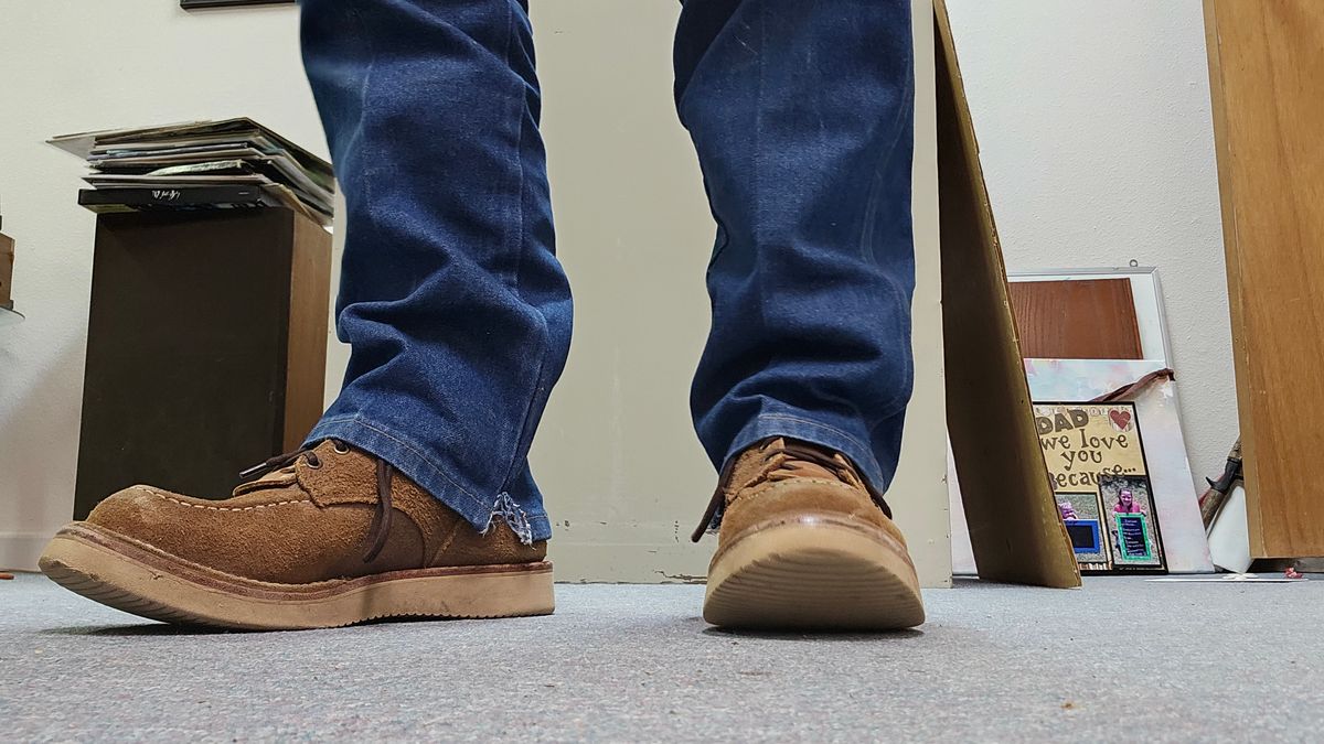 Photo by bro_moc on May 2, 2025 of the Nicks Aldert Strider Moc Toe in Seidel 1964 Tan Roughout.