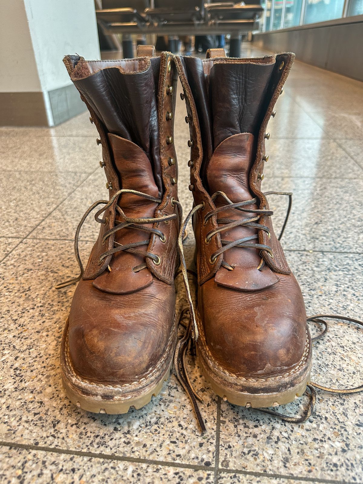 Photo by QuietRabbit on January 5, 2025 of the Nicks Lace Up Heritage in 64 MONARCH.