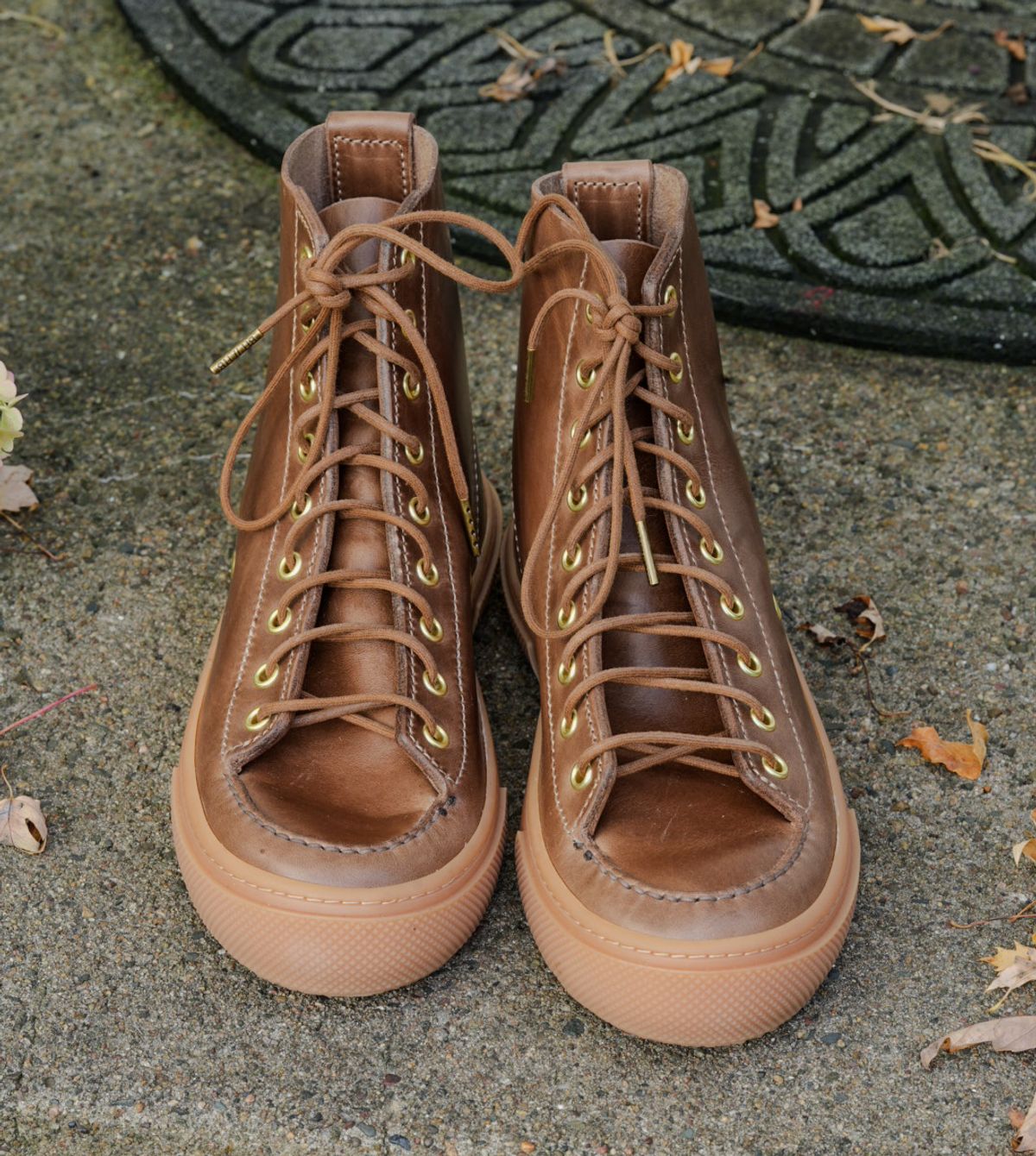 Photo by QuietRabbit on October 1, 2025 of the Bob Henderson Railtown Sneaker Boots in Horween Natural Chromexcel.