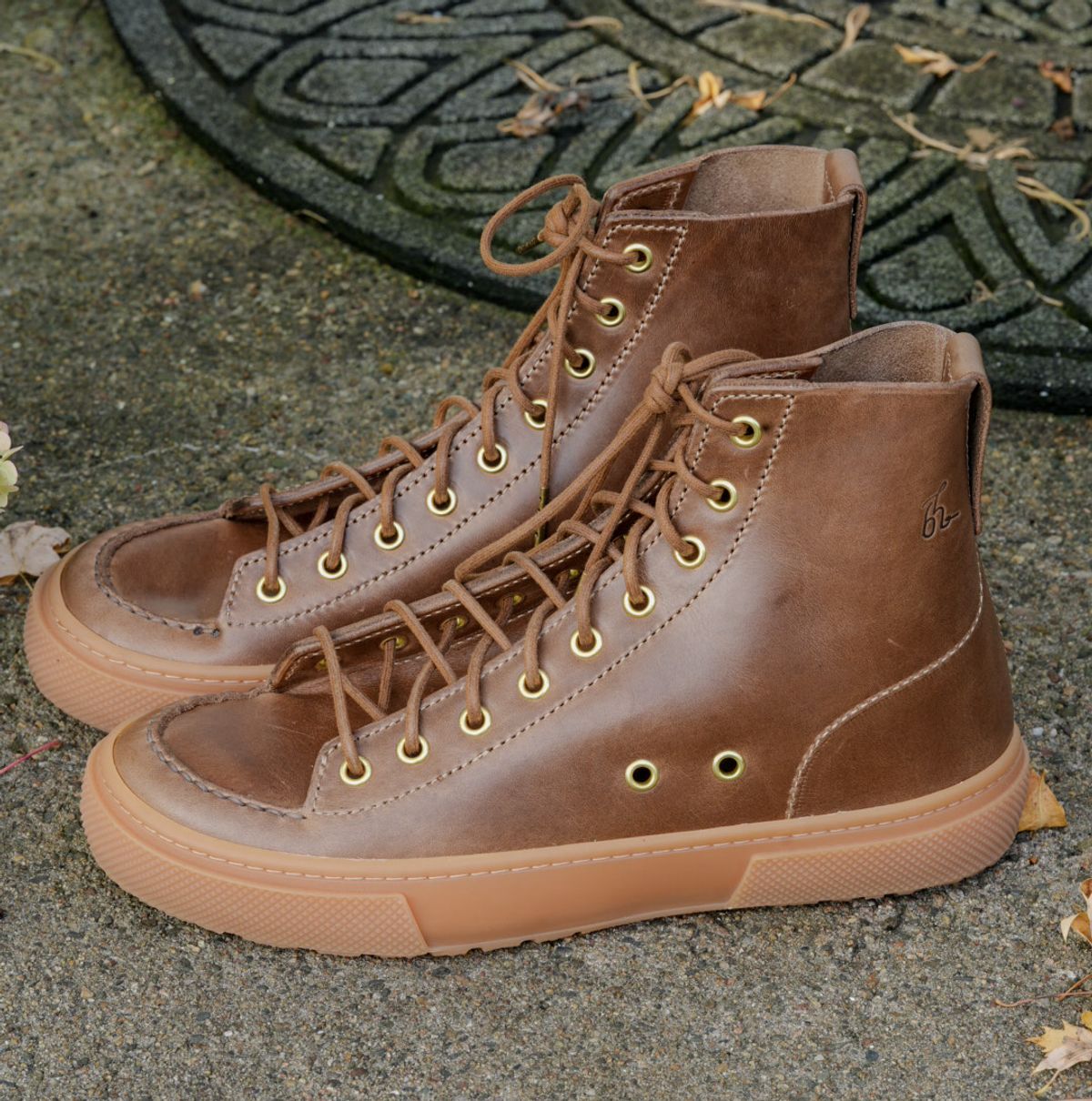 Photo by QuietRabbit on October 1, 2025 of the Bob Henderson Railtown Sneaker Boots in Horween Natural Chromexcel.