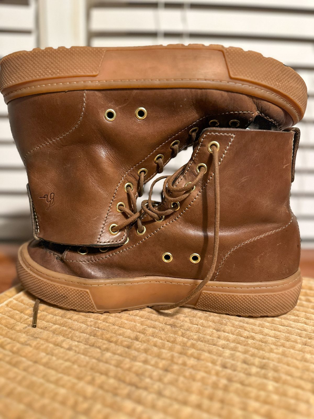 Photo by QuietRabbit on January 6, 2026 of the Bob Henderson Railtown Sneaker Boots in Horween Natural Chromexcel.