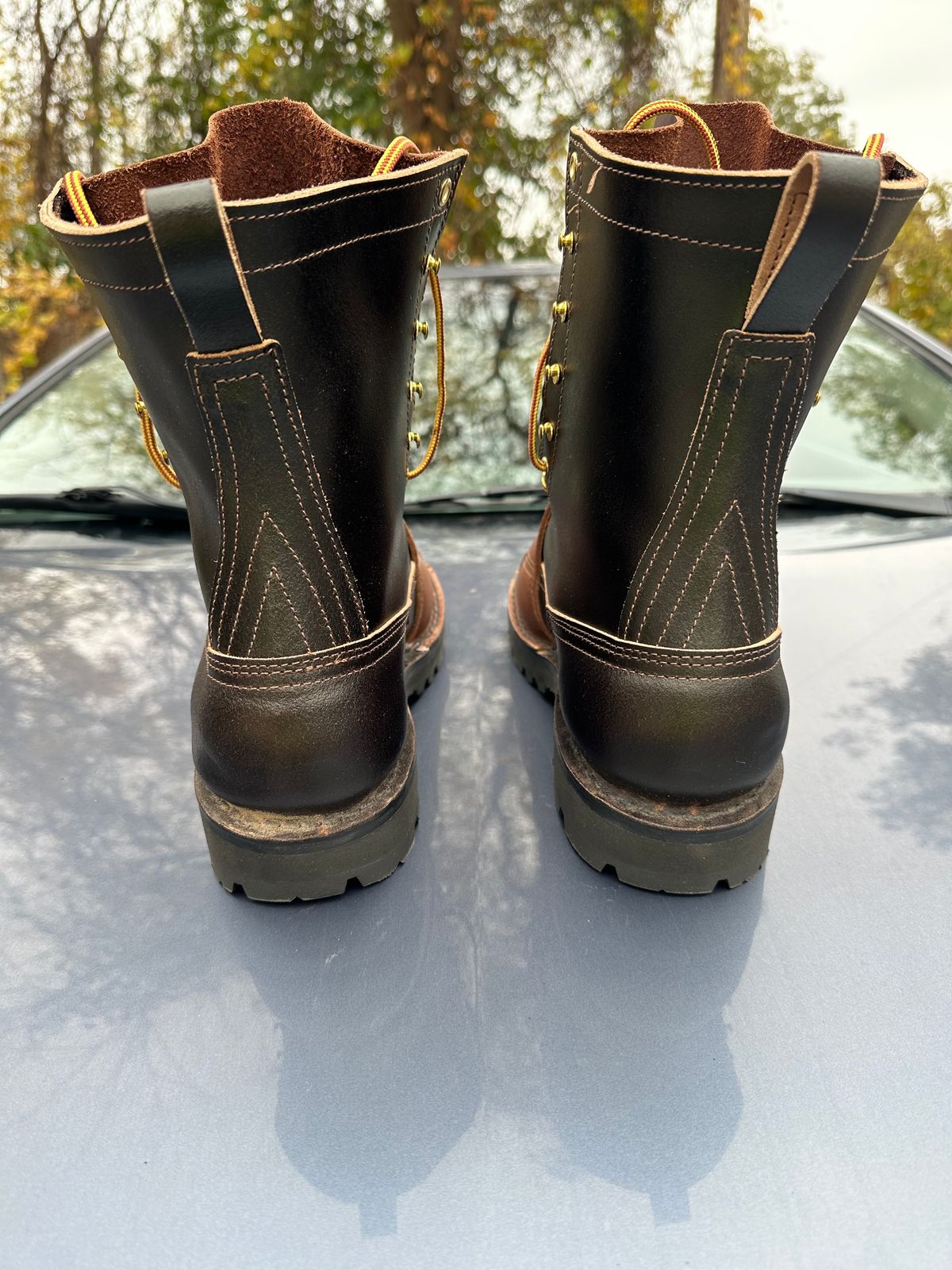 Photo by SiegePerilous. on November 2, 2023 of the Nicks x Rose Anvil ND3 in Horween Brown Waxed Flesh.