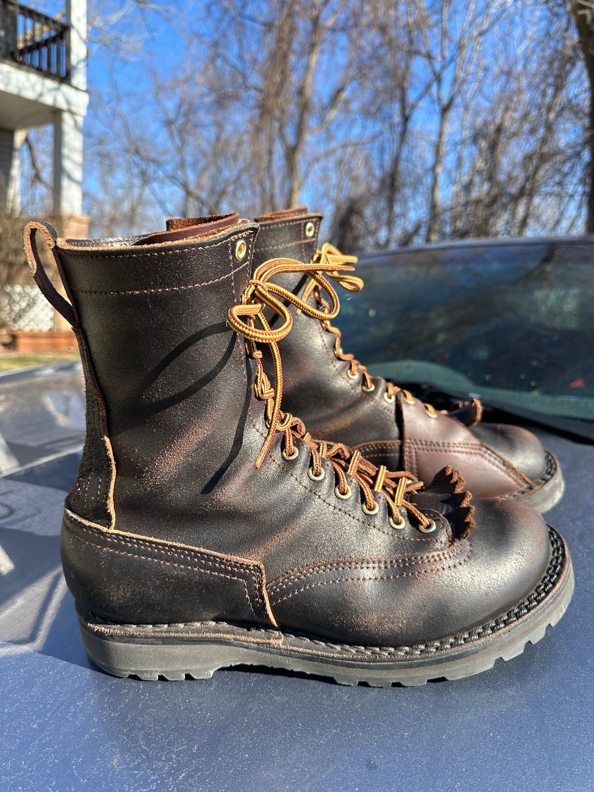 Photo by SiegePerilous. on February 4, 2024 of the Nicks x Rose Anvil ND3 in Horween Brown Waxed Flesh.