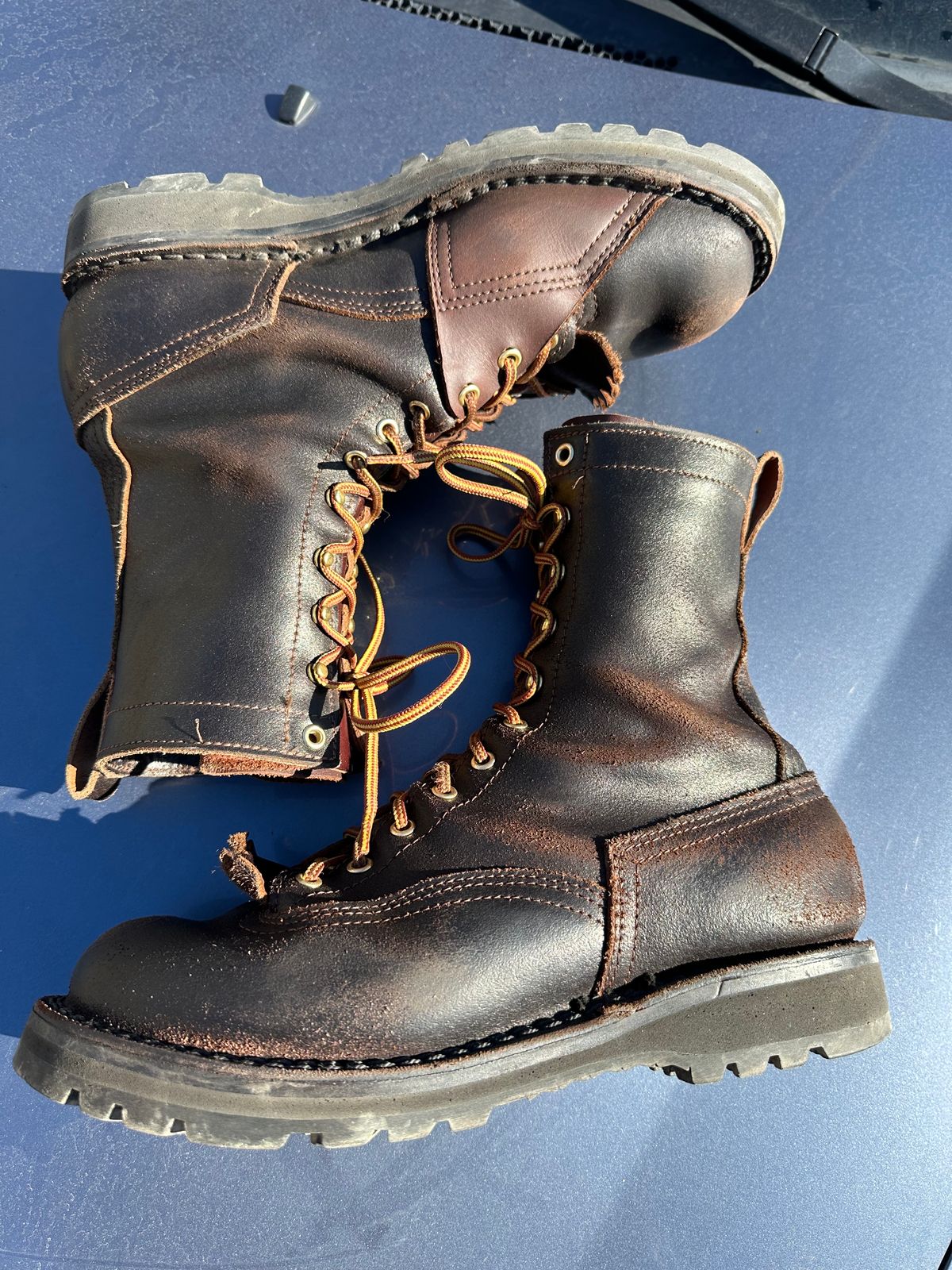 Photo by SiegePerilous. on February 4, 2024 of the Nicks x Rose Anvil ND3 in Horween Brown Waxed Flesh.