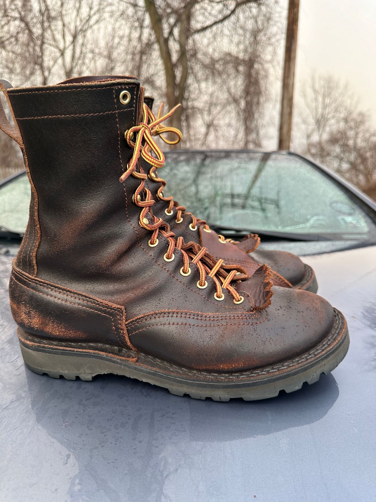 Photo by SiegePerilous. on April 4, 2024 of the Nicks x Rose Anvil ND3 in Horween Brown Waxed Flesh.