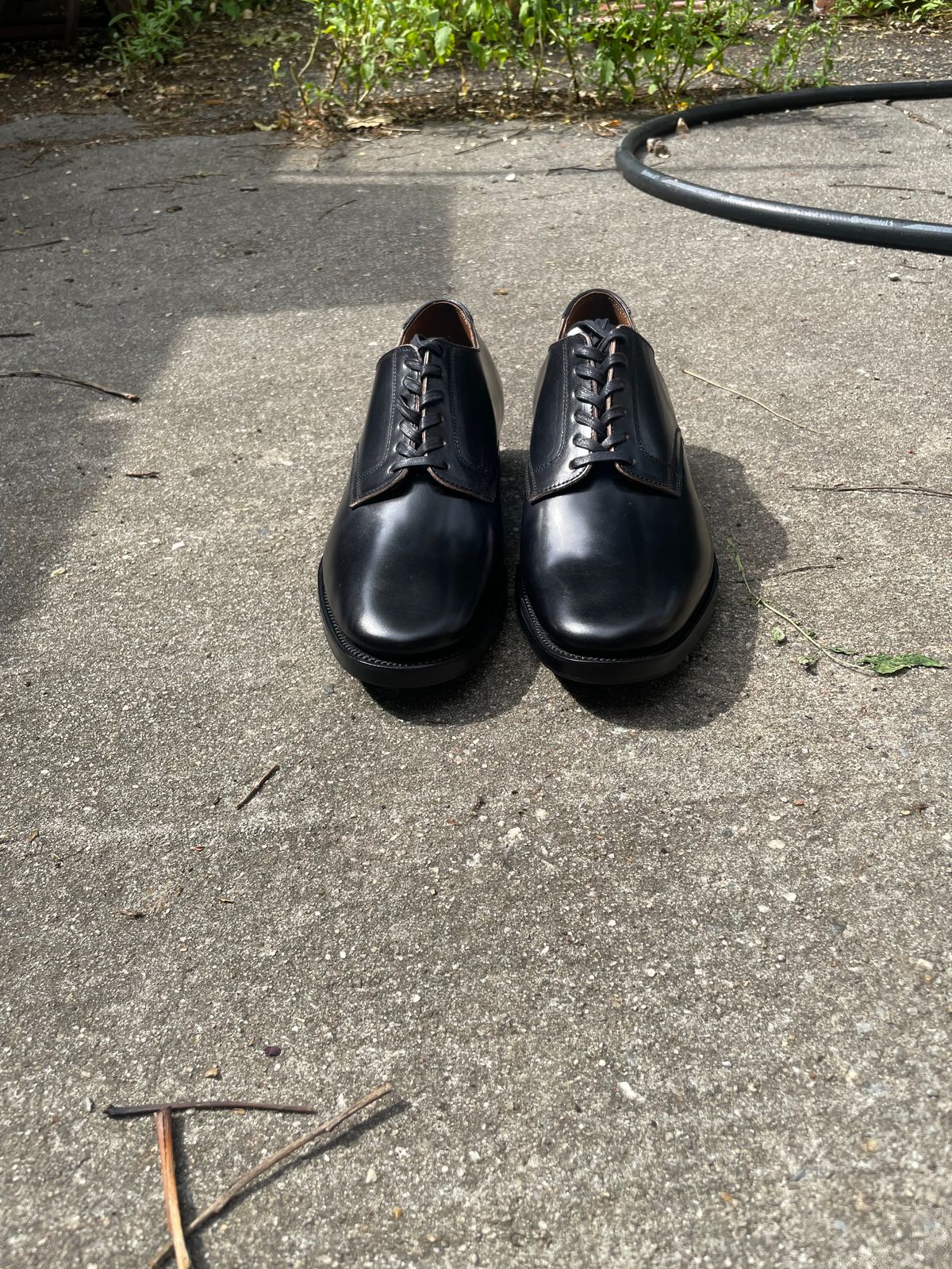 Photo by BoozeHero on September 12, 2025 of the Clinch Service Shoes in Black Shell Cordovan.