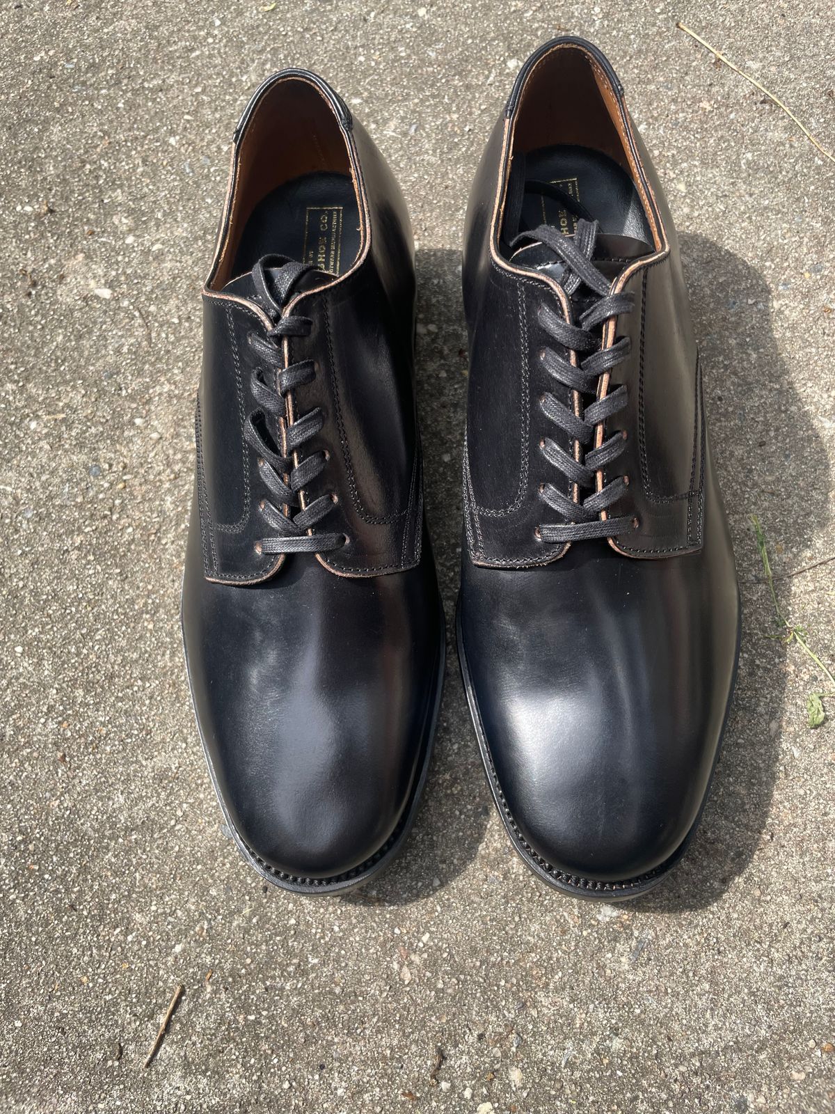 Photo by BoozeHero on September 12, 2025 of the Clinch Service Shoes in Black Shell Cordovan.