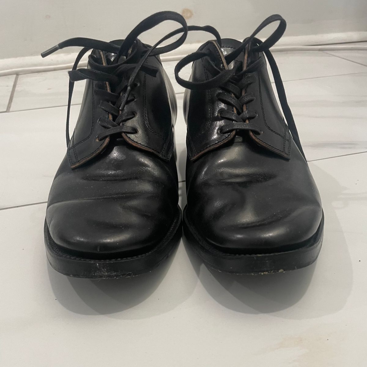 Photo by BoozeHero on December 5, 2025 of the Clinch Service Shoes in Black Shell Cordovan.