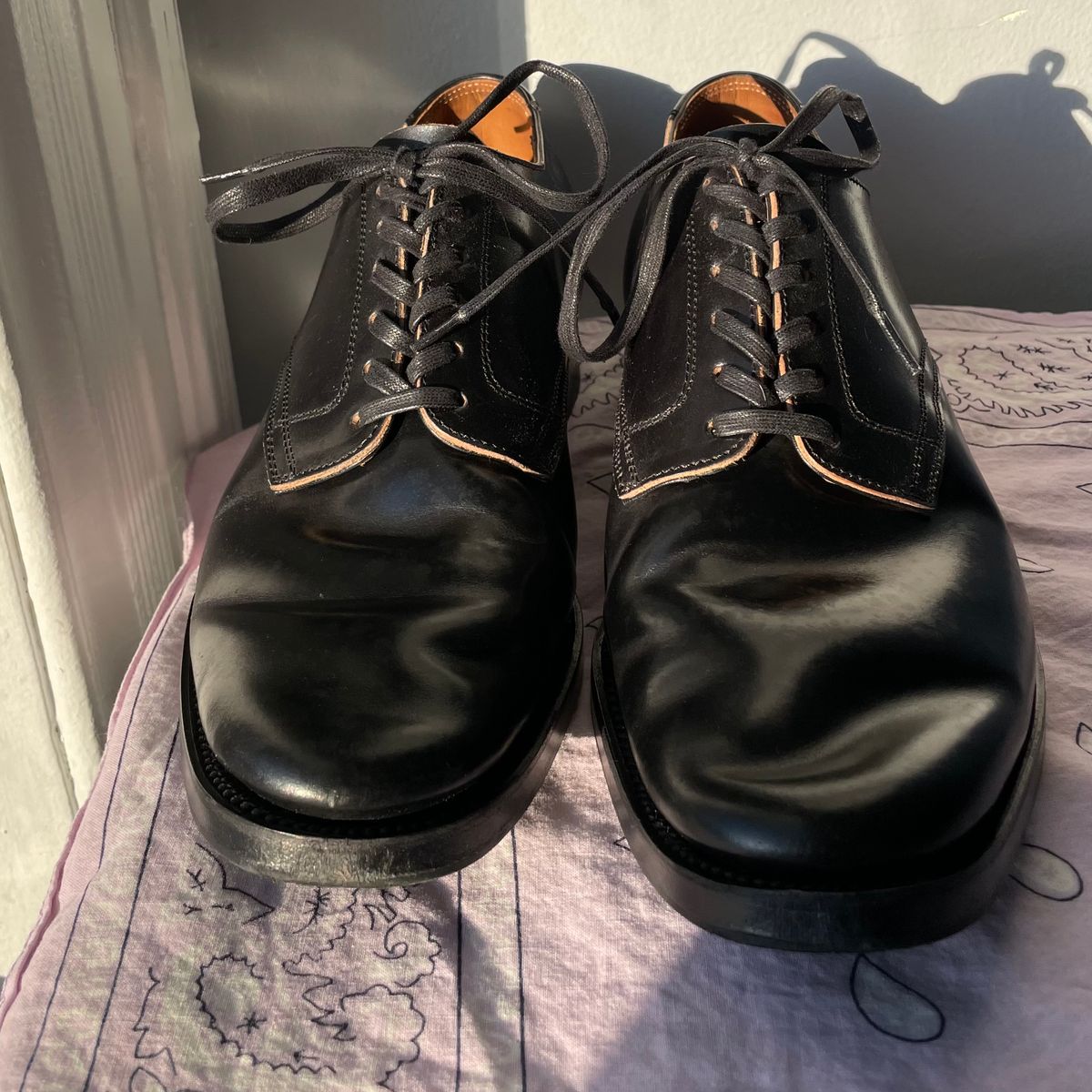Photo by BoozeHero on January 4, 2026 of the Clinch Service Shoes in Black Shell Cordovan.