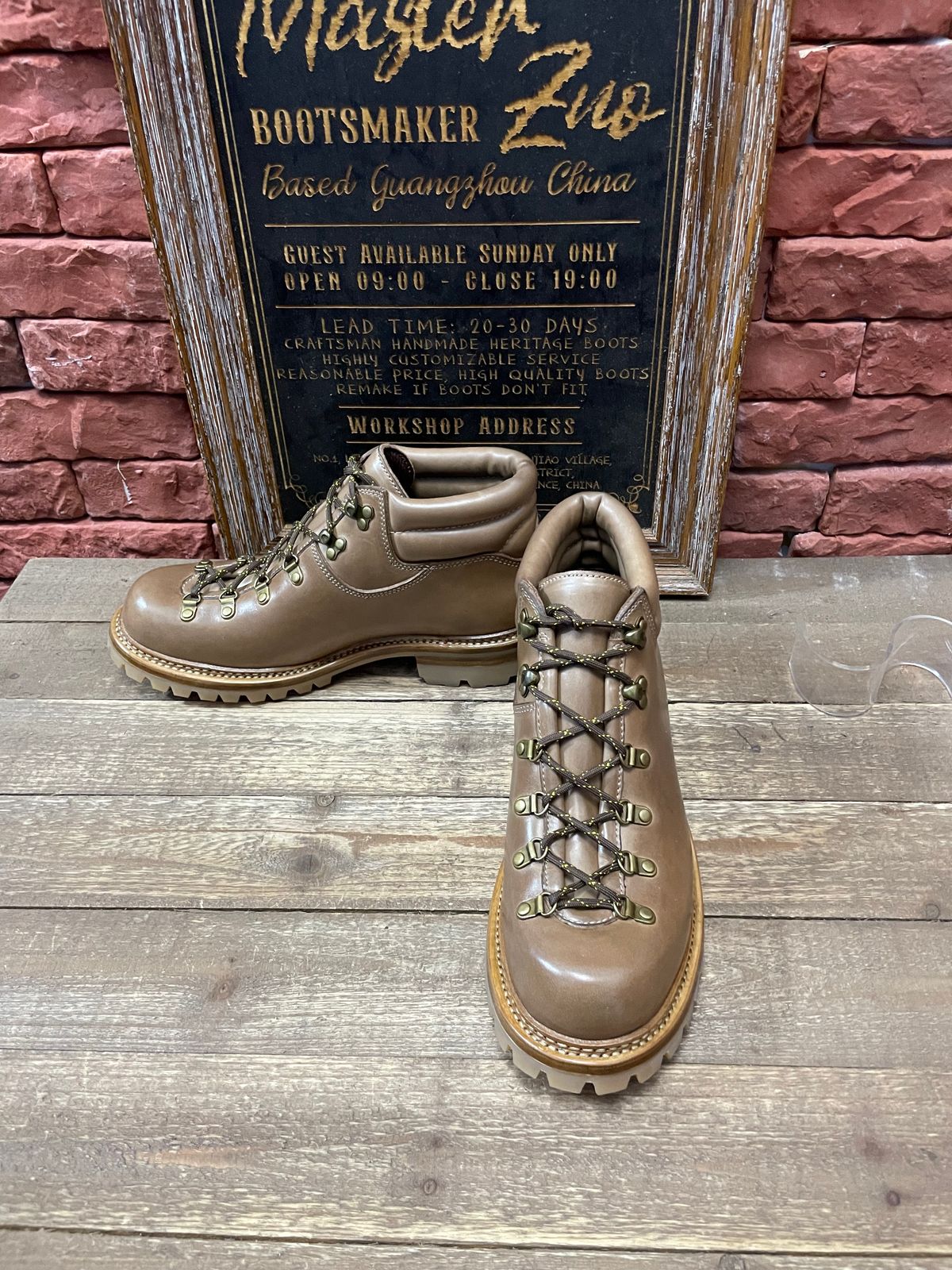 Photo by User1 on June 13, 2025 of the Master Zuo Custom Model in Horween Natural Chromexcel.