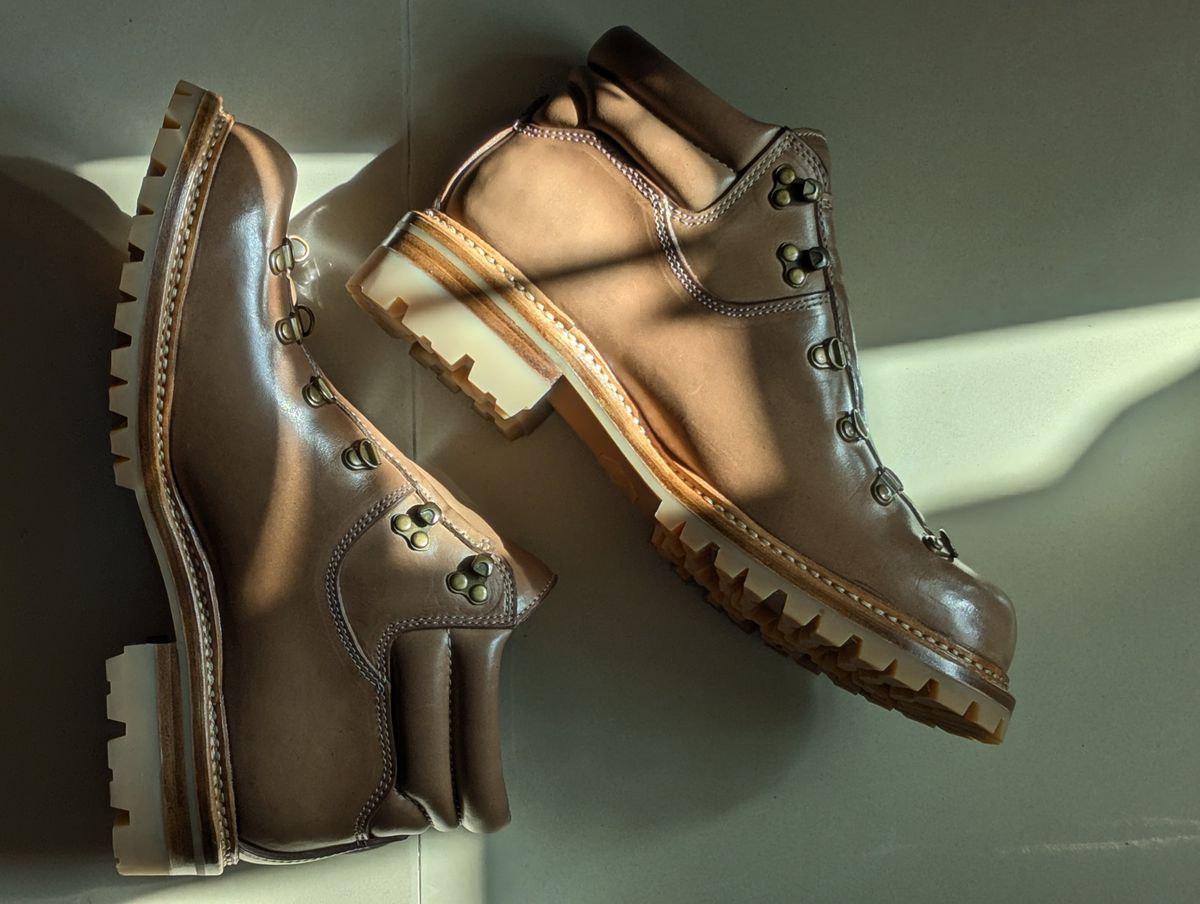 Photo by User1 on July 5, 2025 of the Master Zuo Custom Model in Horween Natural Chromexcel.