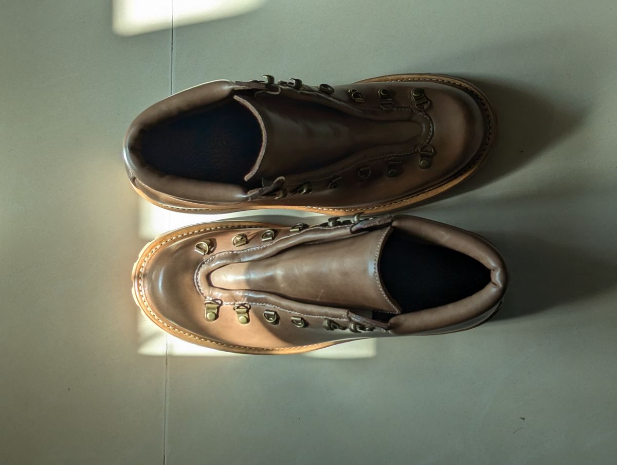 Photo by User1 on July 5, 2025 of the Master Zuo Custom Model in Horween Natural Chromexcel.
