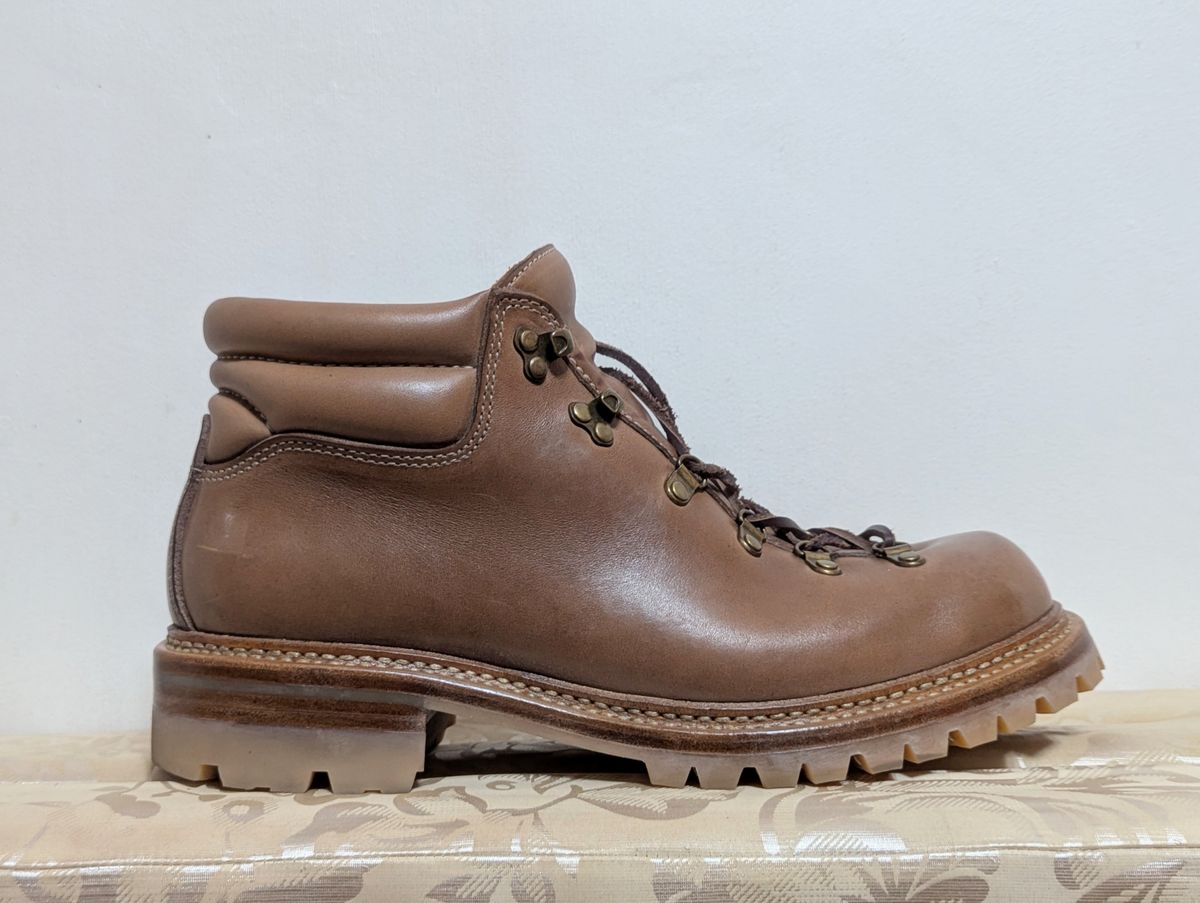 Photo by User1 on September 8, 2025 of the Master Zuo Custom Model in Horween Natural Chromexcel.