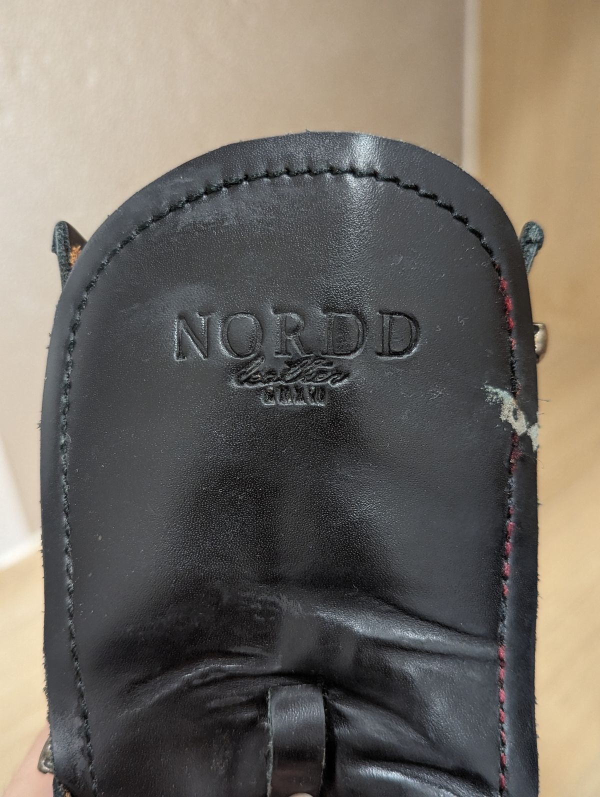 Photo by User1 on March 26, 2024 of the Nordd Leather Black Beauty in Black Pull Up.