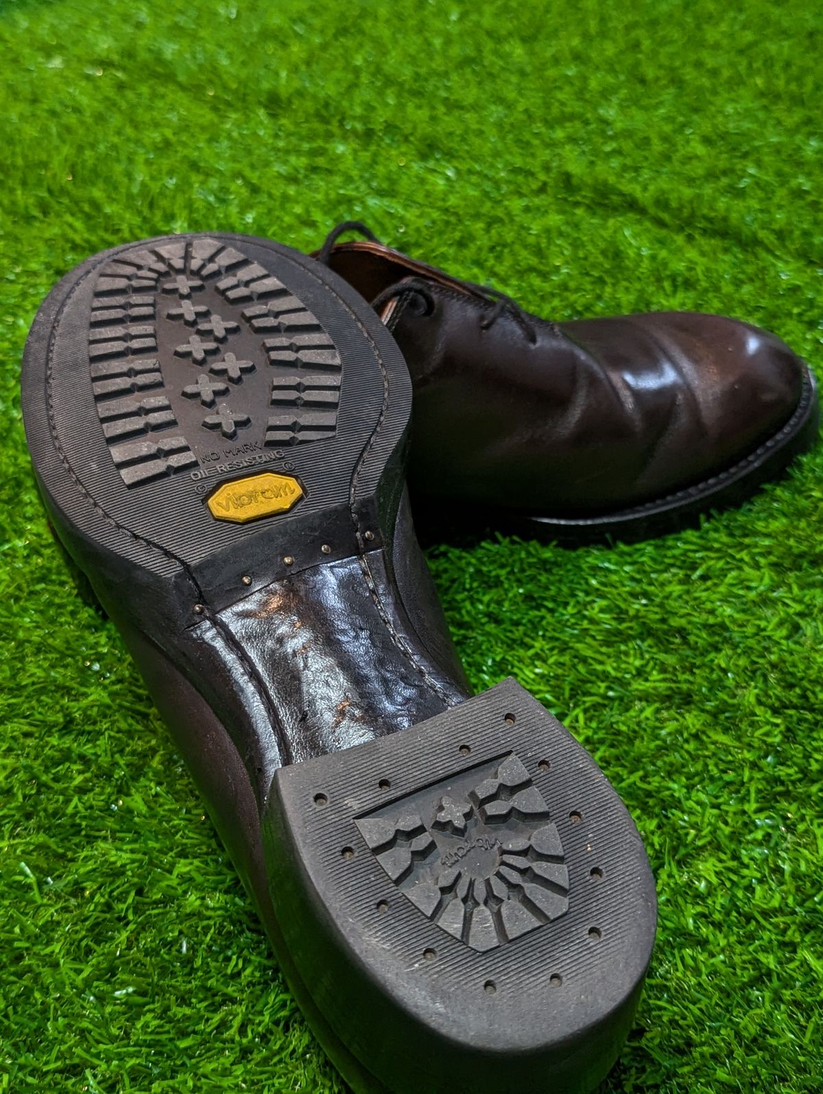 Photo by User1 on October 31, 2025 of the Master Zuo Custom Model in Hand-dyed Black Chrome Tan.