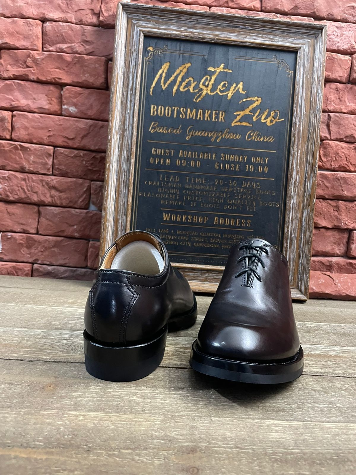 Photo by User1 on July 31, 2024 of the Master Zuo Custom Model in Hand-dyed Black Chrome Tan.